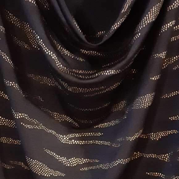 Womens top - Picture 2 of 5